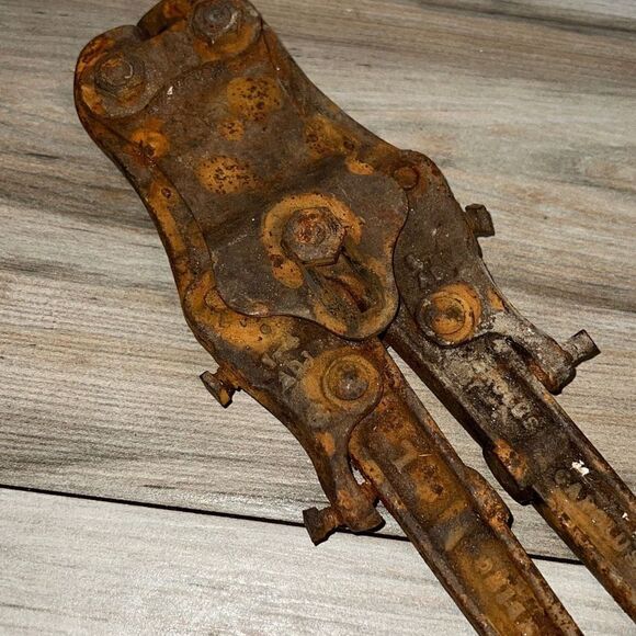 VINTAGE CAROLUS No. 14 BOLT CUTTER STERLING ILLINOIS Pat May 23, 1905 - Picture 4 of 10